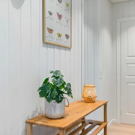 With Sea View Near Feriehus Hesselager