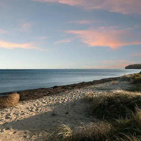 Feriehus With Sea View Near *